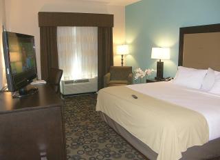 Holiday Inn Express & Suites - Cleveland Northwest by IHG - 7