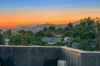 Unique Home with Stunning Views in the Heart of Los Angeles, CA, Silverlake! - 4