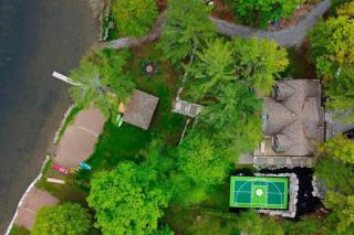 LUX Lakefront Sleeps18 Pickleball HotTub Sauna Gym Arcade Basketball Volleyball - Buckhorn - 9