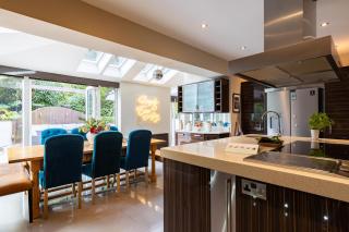 Hawkwood Court - with Hot Tub, Cinema, Gym, Games Room & Outdoor Kitchen - Scarborough - 0