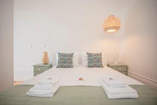 Liiiving in Porto - Downtown Balcony Studio - Oporto - 5