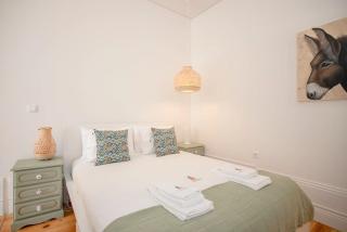 Liiiving in Porto - Downtown Balcony Studio - Oporto - 9