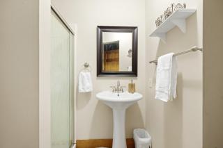 NEW LISTING Sconti Ridge Hideaway in Big Canoe - Holcomb - 1