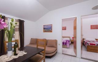 Cozy Apartment In Zuljana With Wifi - Žuljana - 5