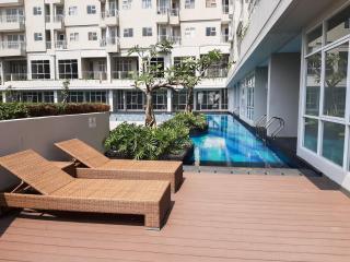 Elegant Studio at Bintaro Icon Apartment near Bintaro XChange Mall By Travelio - Tangerang - 5