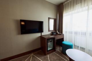 Puzzle Hotel Airport Frankfurt - Bischofsheim - 4