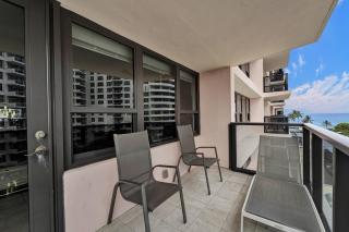 Cozy Miami Beach Condo Beach Service 717 - 2