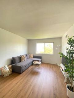 Private BR,BA,KIT, LR 9 Mins to Beach - Edgemere - 5