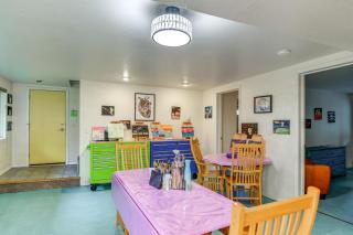 Cozy Girdwood Apt 1 Block from Alyeska Resort - Anchorage - 2