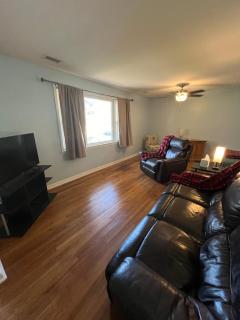 Quiet 3BR Getaway in Charleston - Charleston - 2
