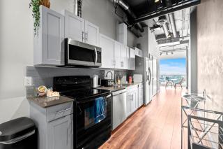 Bright Suites Finch West steps to Metro by hotel DUKE - 7