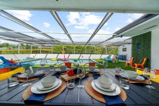 Stunning Family Oasis - Miami - 8
