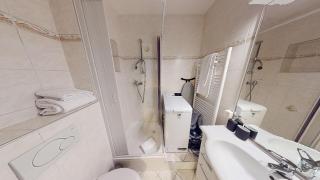 Charming 5th-Floor Studio in Vibrant Eaux-Vives - JA9-5 - Genève - 3