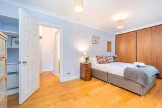 Nelson's Pad - Trafalgar Square - by Frankie Says - Londra - 6