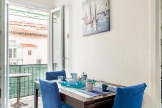 Comfy Apartment with Balcony near the Sea! - Livorno - 3