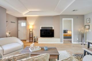 Pool and Hot Tub Updated Tucson Condo with Workspace - 4