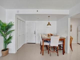 Cozy Beachfront 2 BDR Miami Beach Condo 1516 - 4