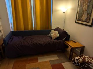 2 double bedrooms and Nursery in Salisbury - 3