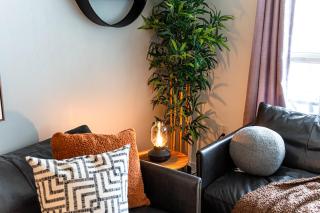 The Hideaway Hub - 7