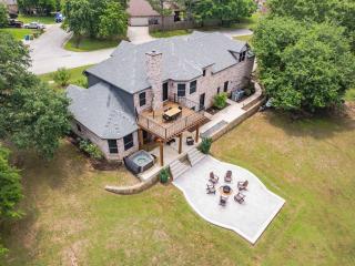 Shady Shores Lake House - Hot Tub Dog-Friendly - Shady Shores - 9