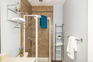Pet-Friendly Home - Near Chinatown & Little Italy - Ottawa - 9