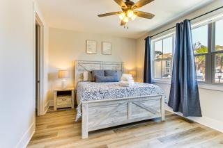 1 Mi to Beach: Family-Friendly Hilton Head Retreat - 2
