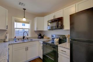The Hidden Stone Adorable Peaceful 2 Bed ADU - Manhattan - 3