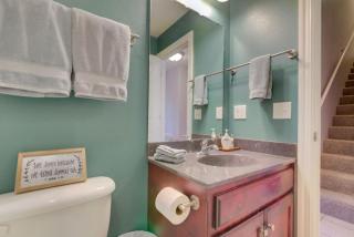The Matterhorn Cozy Quiet 4 Bedroom Family Home - Manhattan - 3