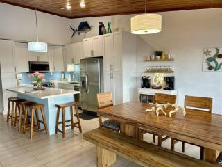 Sunrise Escape - Ocean Front Villa - Sleeps 10 - 7