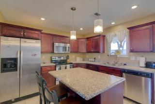 The Matterhorn Cozy Quiet 4 Bedroom Family Home - Manhattan - 5
