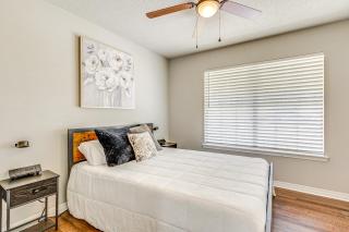 Modern Mobile Home with Deck and Fully Fenced Yard! - Tillmans Corner - 6