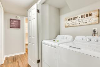 Modern Mobile Home with Deck and Fully Fenced Yard! - Tillmans Corner - 2