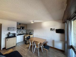 Studio cabine rénové 4 pers, à 150m des pistes - Auris en Oisans - FR-1-297-6 - Auris - 0
