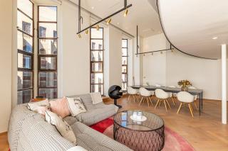 Luxurious, modern, artsy, fully fitted home! - 8