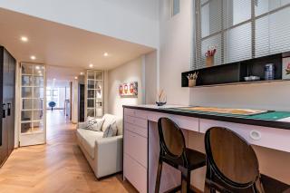 Luxurious, modern, artsy, fully fitted home! - 5