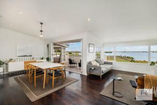 Magnificent seaviews with Pool - Auckland - 4