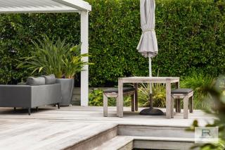 Stylish Northcote Point Bungalow - 2