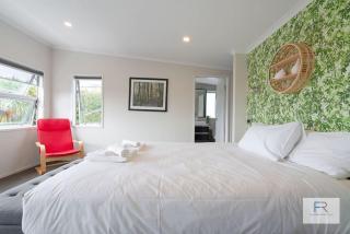 Executive Home in Kohi - Auckland - 0