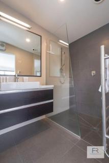Executive Home in Kohi - Auckland - 6