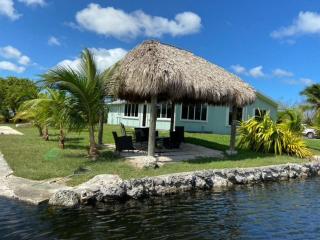 Pool and Canal Home - Big Pine Key - 2
