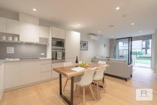 Fab Apartment with Garden by Furnished Rentals - 0