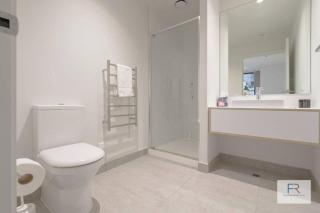 Fab Apartment with Garden by Furnished Rentals - Auckland - 4