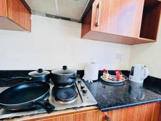 Two Bedroom Crimson Retreat - Manama - 6
