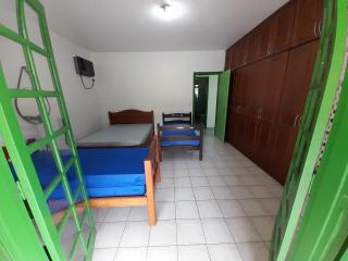 Flor Casa 2 dorms com ar, churrasqueira, cond fech, piscina - 4