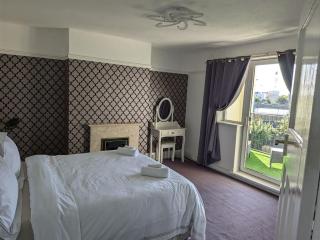 Art Deco House in the Centre - Weston-super-Mare - 6