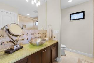 JUST WOW!! Experience Luxury! Gulf Access, Pool & Spa, Dock, Tiki- Villa Waterfront Wonderland - 2