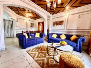 Appartement 2 chambres salon balcon canal sat wifi parking gardien 24 sur 24 - Douala - 8