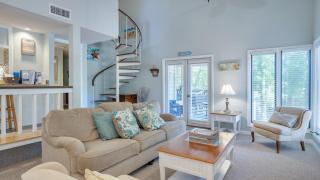 Family Getaway, Golf, Loft - 1