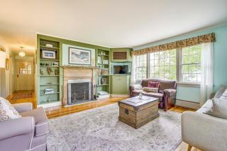 Ambient Manchester Village Apt with Deck and Pond! - Manchester - 7