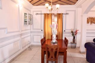 Appartement 2 et 1 chambres salon balcon canal sat wifi Netflix parking gardien 24 sur 24 - Douala - 1